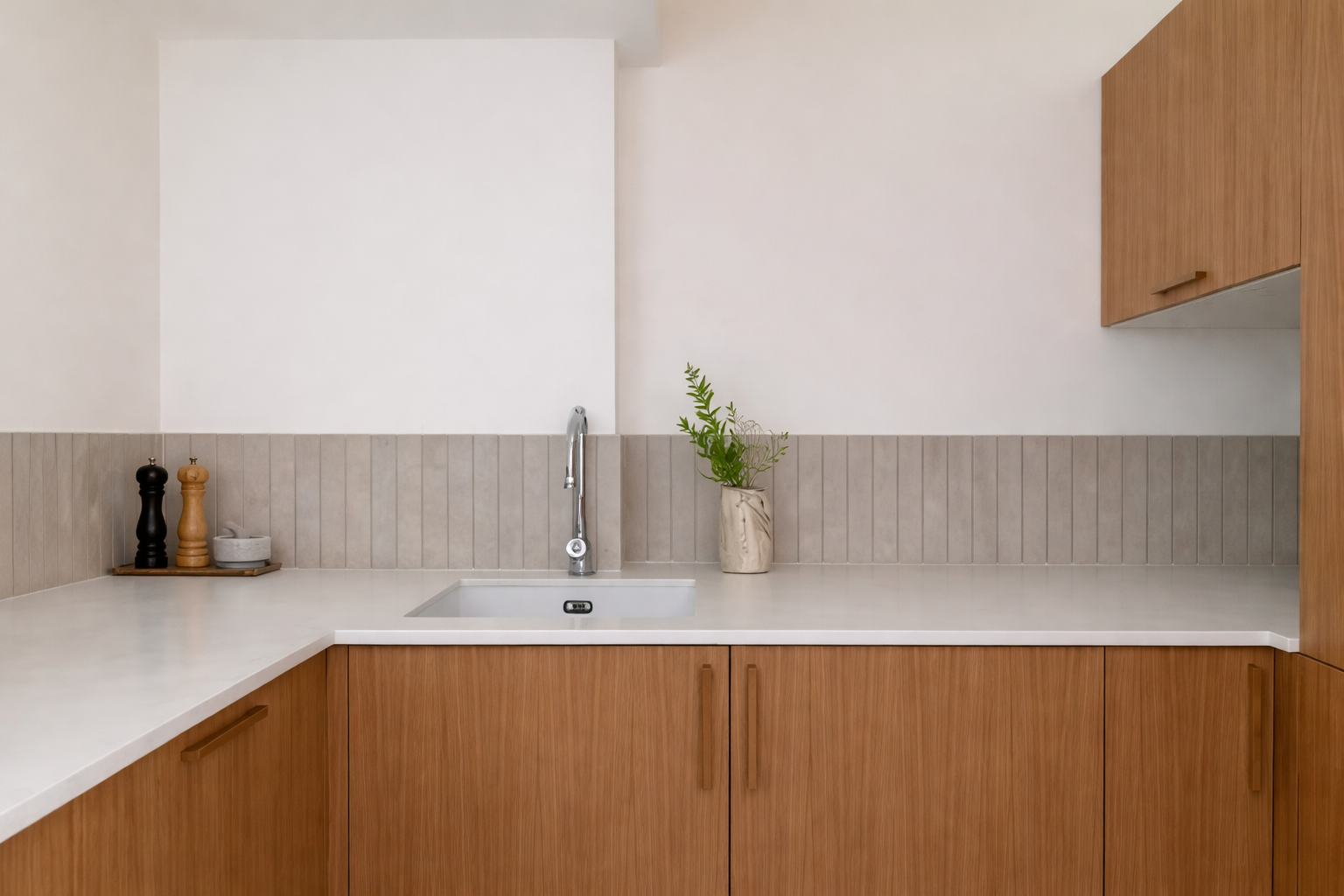 Cuisine contemporaine en bois – architecture intérieure épurée (copie)